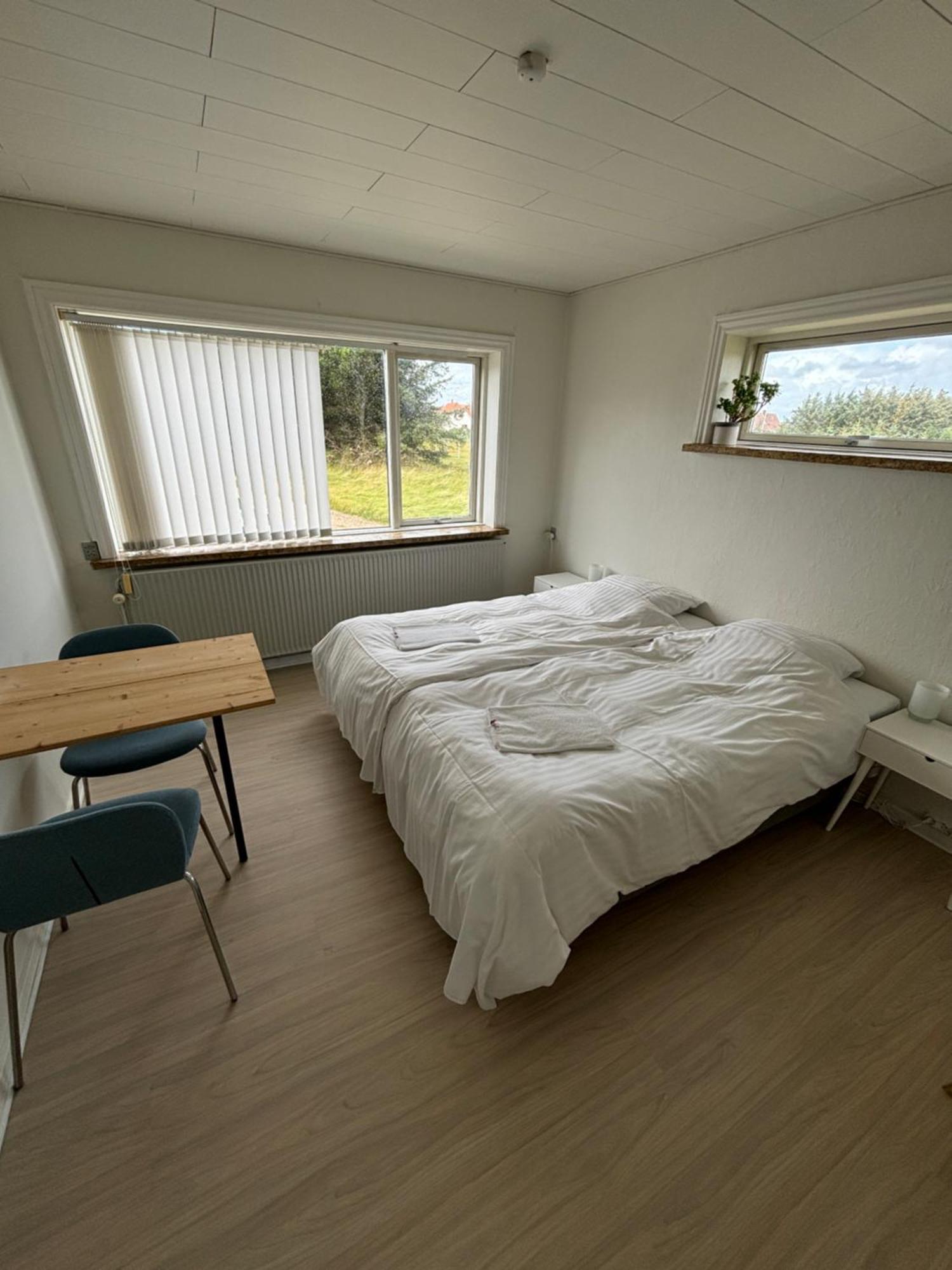 Viking Surf House Apartamento Klitmøller Exterior foto